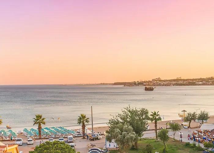 ホテル Letoon ディディム